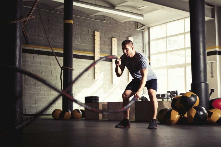 Read more about the article Former Bachelorette star launches gym that incorporates kettlebells