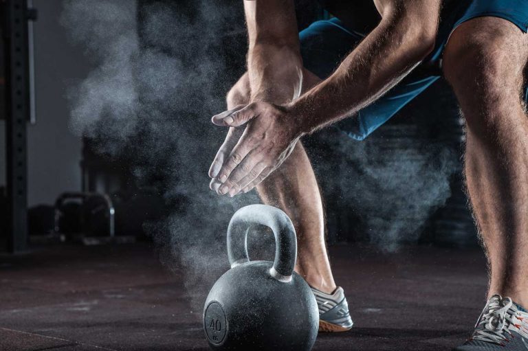 Read more about the article Stregthen Your Core Muscles With This Quick Kettlebell Flow