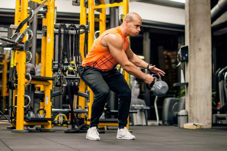 Read more about the article Fitness Enthusiast Includes An Interesting Twist To Kettlebell Routine
