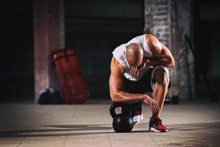 Read more about the article Strengthen Back Muscles With Kettlebell Row Exercises