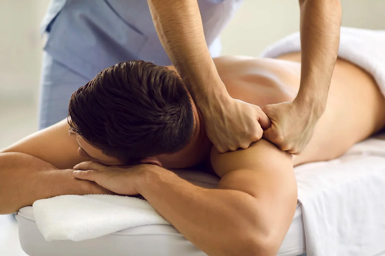 Read more about the article What are the Main Benefits Of a Post Workout Massage? Here’s the Answer