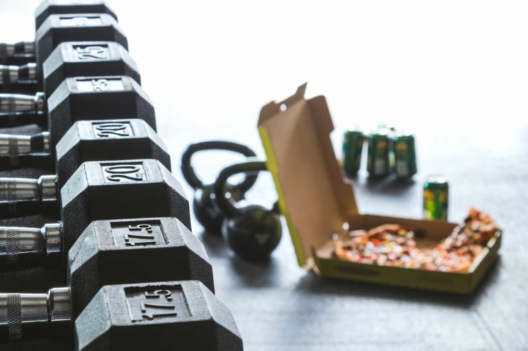 Read more about the article How Your Eating Habits Affect Your Workouts: A Full Guide